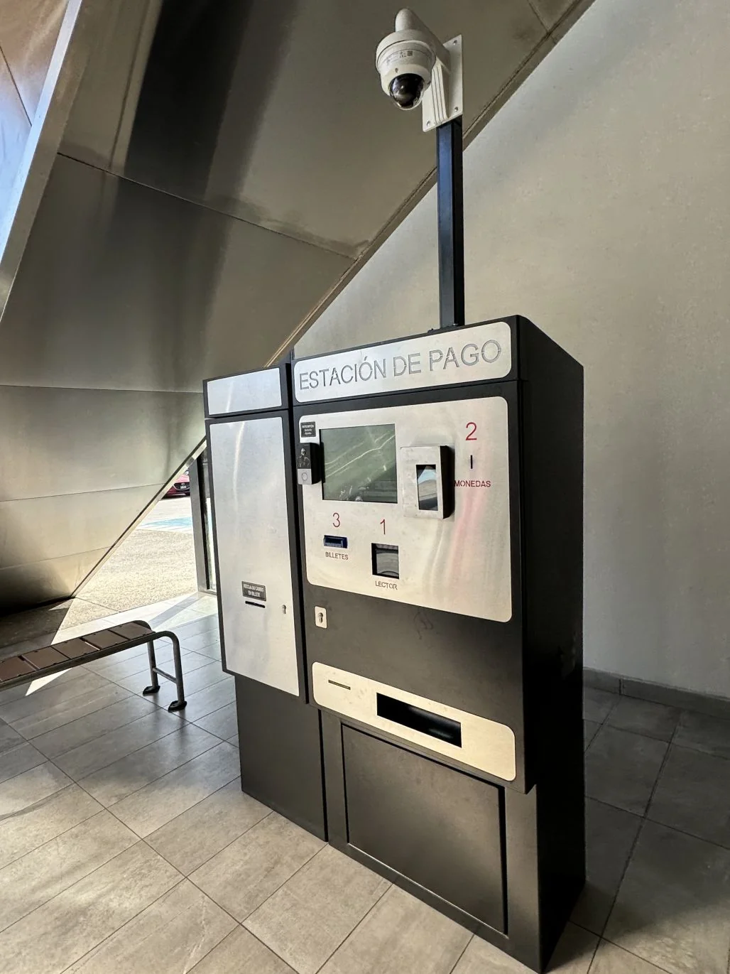 Cobro automatizado para estacionamientos comerciales